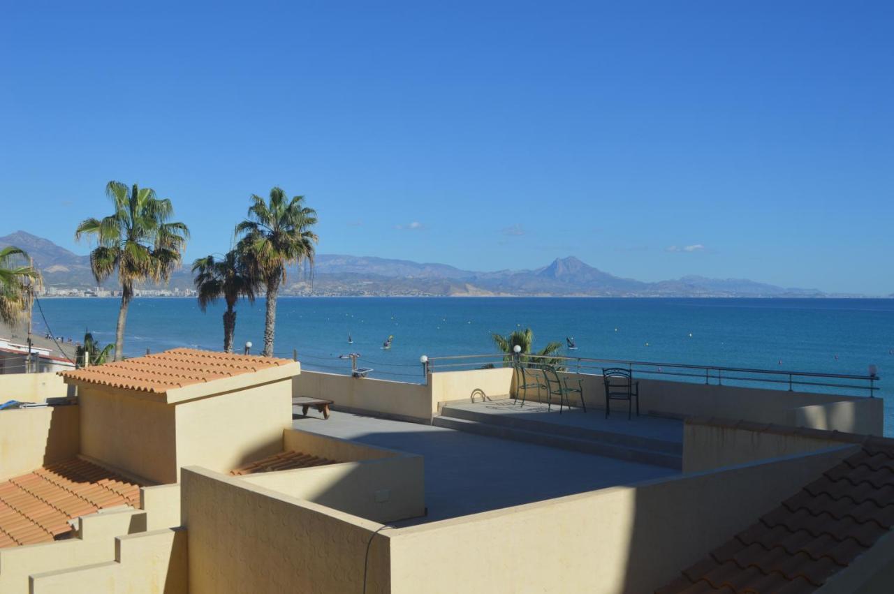 Maravilloso Apartamento Amanecer Cabo A Pie De Playa Y Mar En Chalet Roquetes Alicante Bagian luar foto